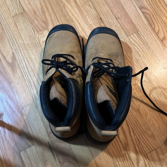 Safely steel toe shoes for work - Picture 2 of 3